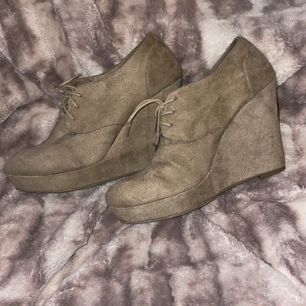 Kirra faux suede wedges